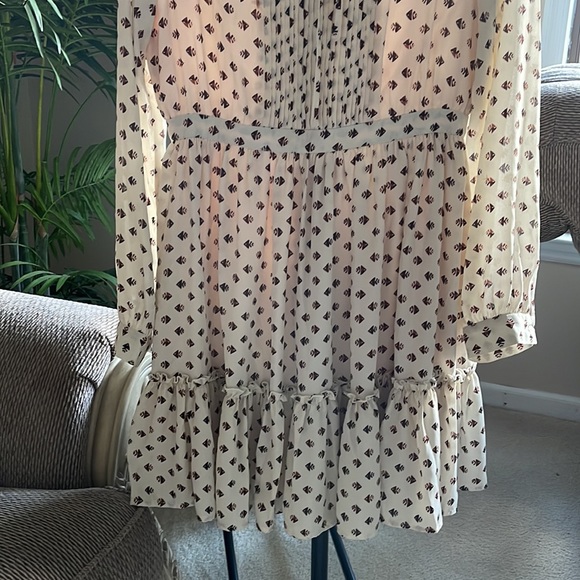 Naguaga Long-Sleeve Dress - Picture 3 of 8